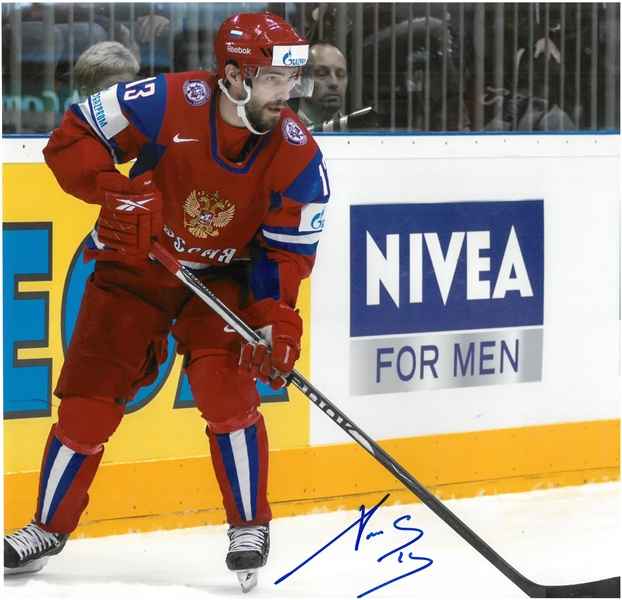 Pavel Datsyuk Autographed 12x12 Photo