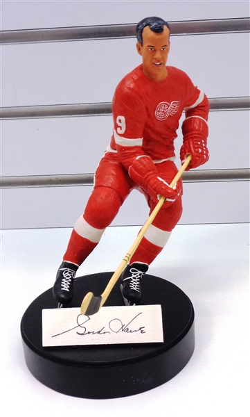 Gordie Howe #9AP/50 Gartlan Autographed Figurine