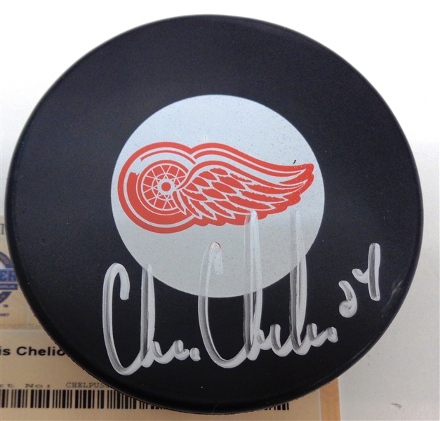 Chris Chelios Autographed Red Wings Puck