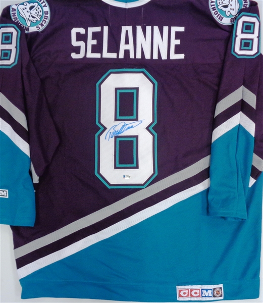 Teemu Selanne Autographed Ducks Jersey