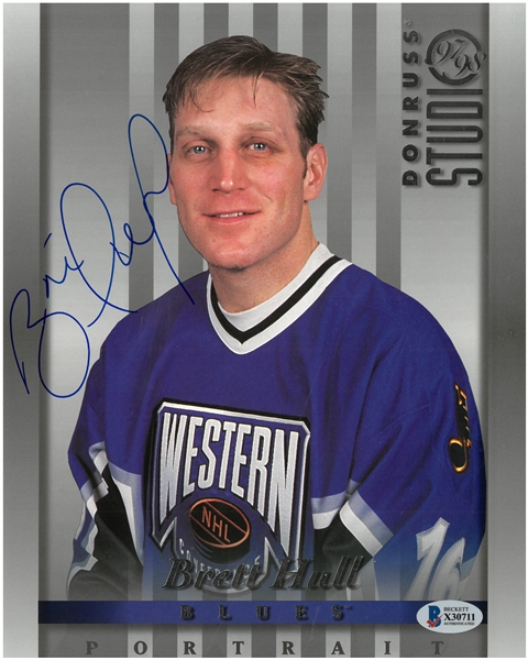 Brett Hull Autographed 8x10 Studio
