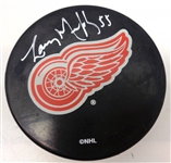 Larry Murphy Autographed Red Wings Puck
