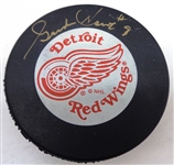 Gordie Howe Autographed Red Wings Puck