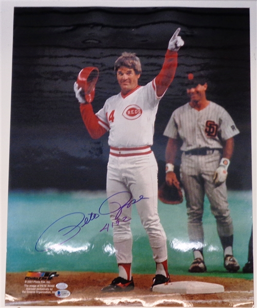 Pete Rose Autographed 16x20 Photo