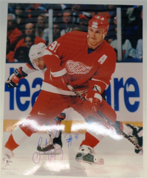 Sergei Fedorov Autographed 16x20 Photo