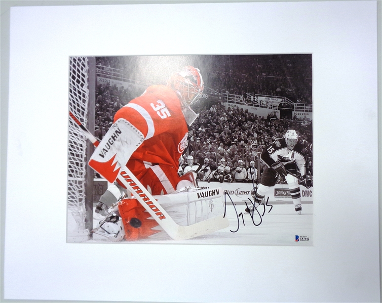 Jimmy Howard Autographed 11x14 Photo