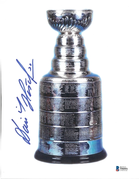 Dominik Hasek Autographed 8.5x11 Cup Photo