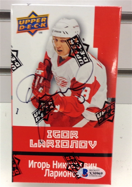 Igor Larionov Autographed Russian Card Set