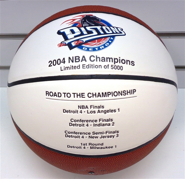 2004 Detroit Pistons NBA Champs Ball