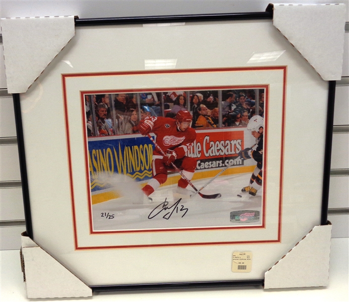 Pavel Datsyuk Autographed Framed 8x10 Photo