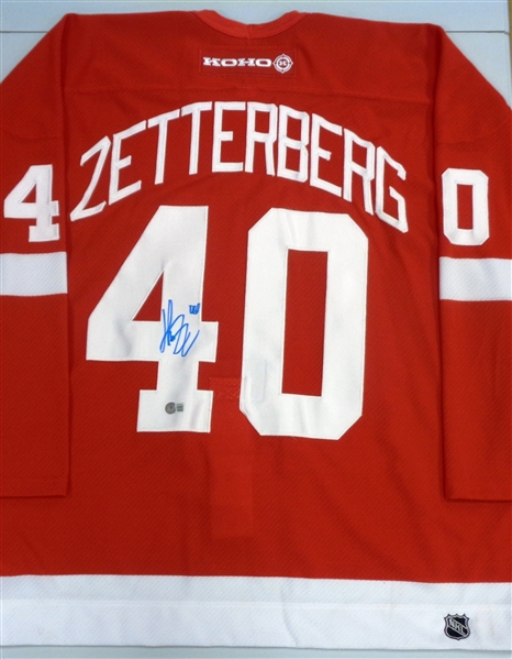 Henrik Zetterberg Autographed Red Wings Jersey