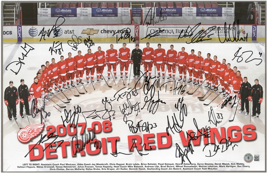 2008 Red Wings Team Signed 11x17 Poster