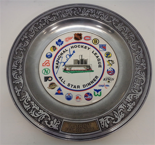 1980 NHL All Star Game Dinner Commemorative Plate Signed by Howe