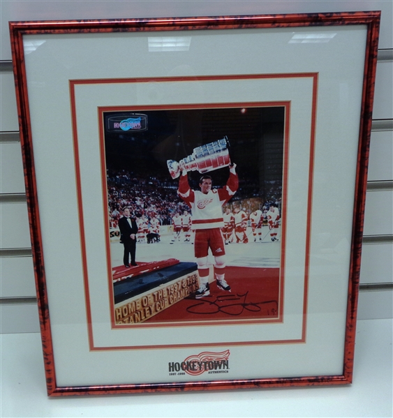Steve Yzerman Autographed Framed 8x10