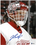 Dominik Hasek Autographed 8x10 Photo - Red Wings