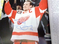 Red Wings Hockeytown Book Signed by 24