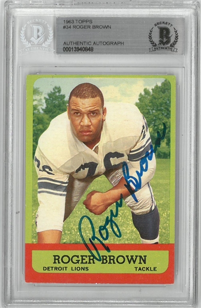 Roger Brown Autographed 1963 Topps Rookie Card