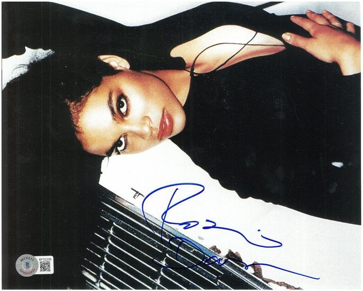 Rosario Dawson Autographed 8x10