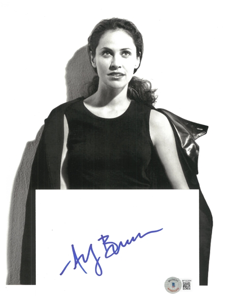 Amy Brenneman Autographed Index Card