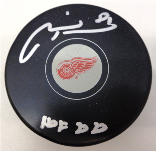 Marian Hossa Autographed Red Wings Puck