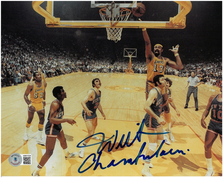 Wilt Chamberlain Autographed 8x10 Photo