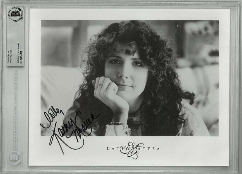 Kathy Mattea Autographed 8x10