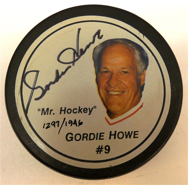 Gordie Howe Autographed Photo Puck