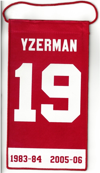 Steve Yzerman 5.5x10" Mini Retirement Banner