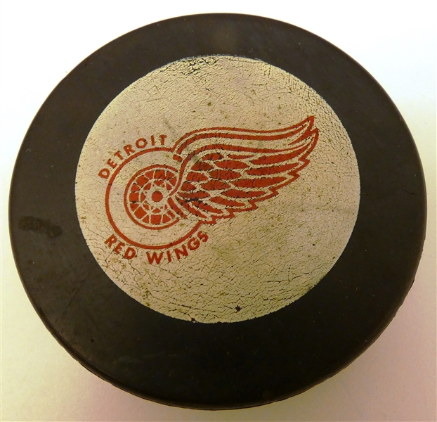 Detroit Red Wings Puck - Final Game at Olympia?