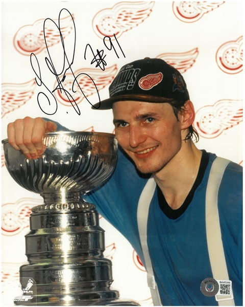 Sergei Fedorov Autographed 8x10 - 1997 Cup