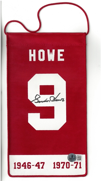 Gordie Howe Autographed 5x10 Mini Banner