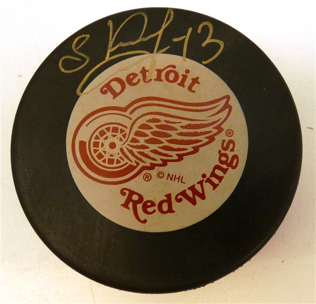 Slava Kozlov Autographed Red Wings Puck