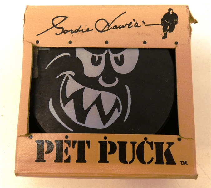 Gordie Howes "Pet Puck"