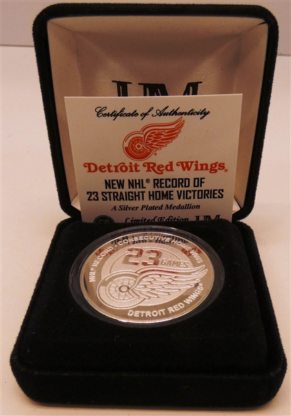 Detroit Red Wings 23 Wins Commemorative Medallion