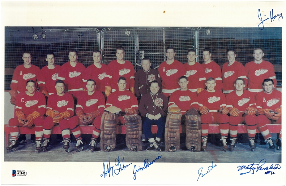 1954/55 Detroit Red Wings 8x14 Signed by 5 incl. Howe