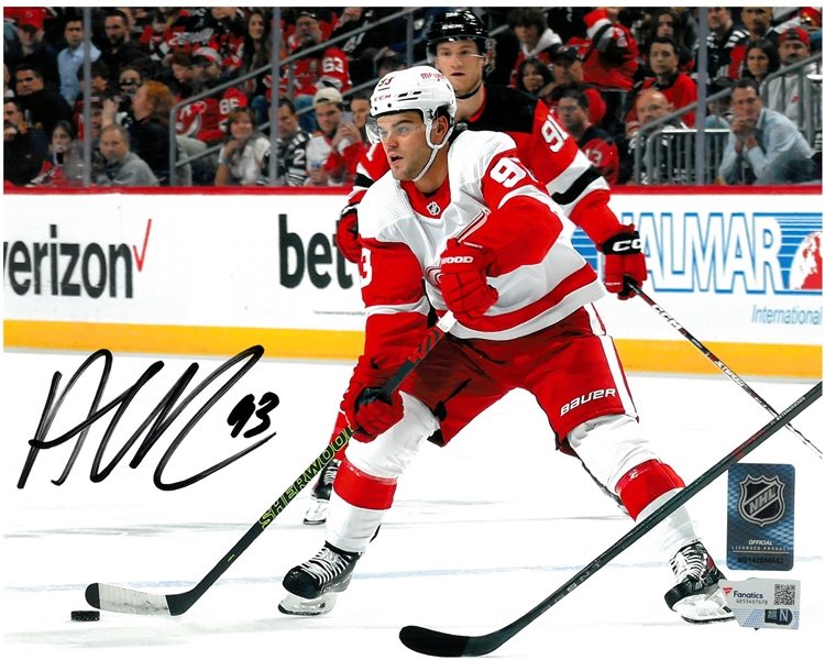 Alex DeBrincat Autographed 8x10