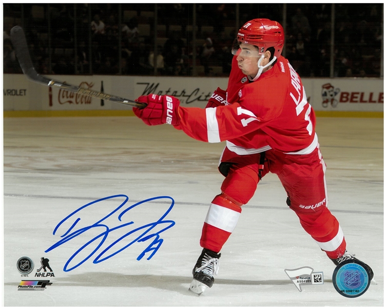 Dylan Larkin Autographed 8x10