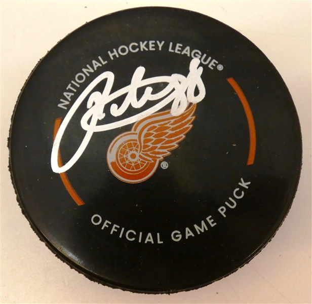 Patrick Kane Autographed Red Wings Puck
