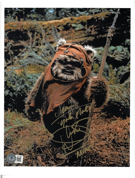 Warwick Davis Autographed 8x10