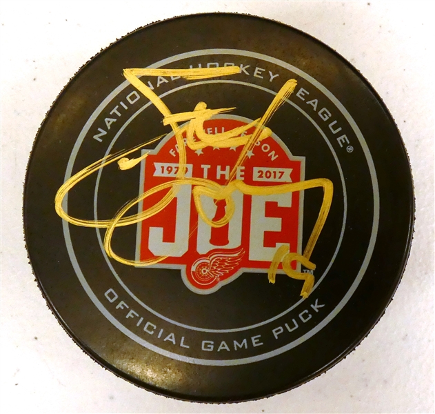 Steve Yzerman Autographed Red Wings Puck