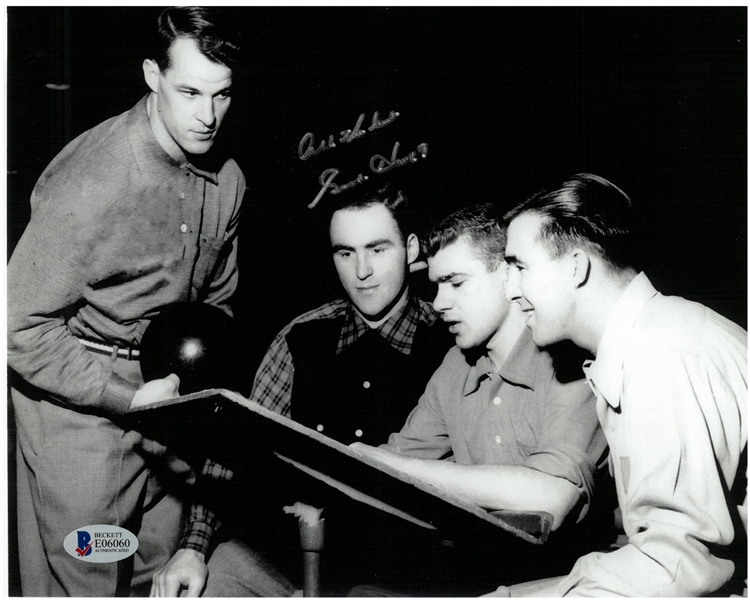 Gordie Howe Autographed 8x10