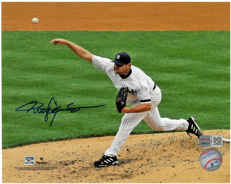 Roger Clemens Autographed 8x10