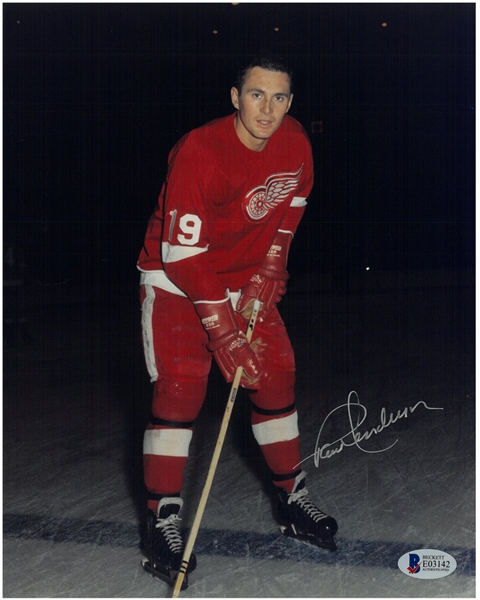 Paul Henderson Autographed 8x10