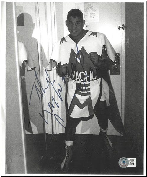 Hector Macho Camacho Autographed 8x10