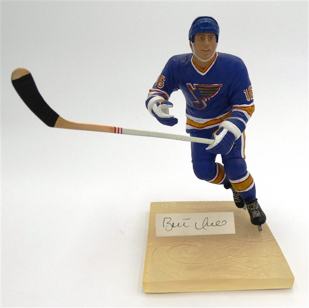 Brett Hull Autographed Gartlan Figurine