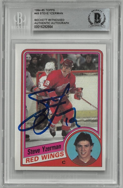 Steve Yzerman Autographed 1984/85 Topps Rookie Card