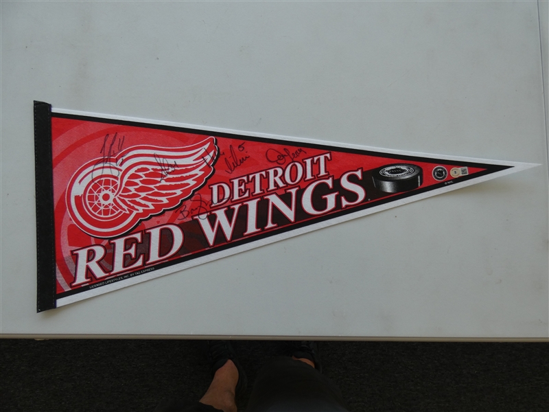 Detroit Red Wings Pennant Autographed by 5