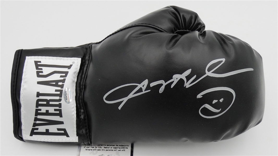 Sugar Ray Leonard Autographed Boxing Glove