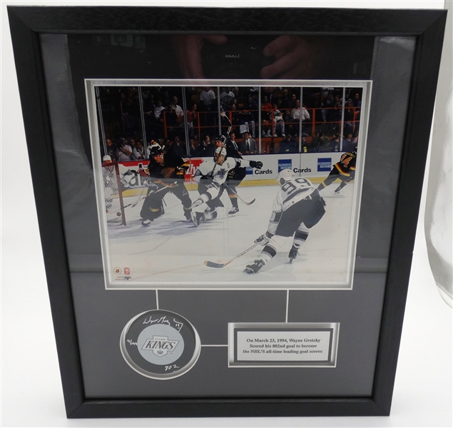 Wayne Gretzky Autographed 802 Inscribed Puck Display