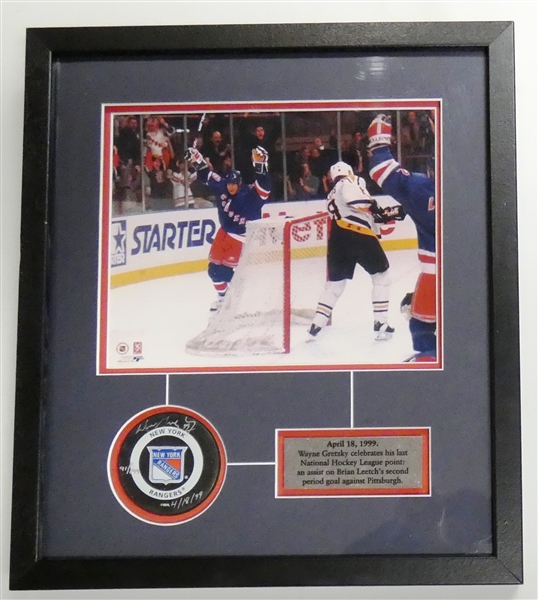 Wayne Gretzky Autographed Puck Framed Display